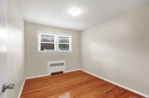 70 Griffin Rd, Wapping CT  06074-1212 exterior