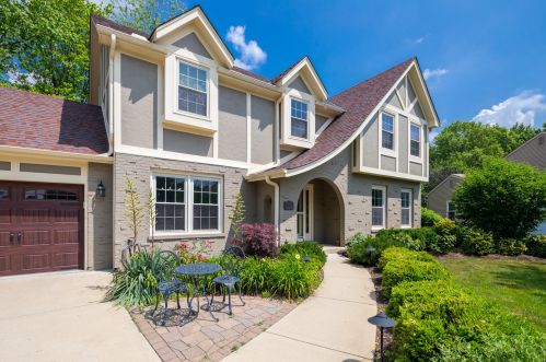 1829 Bristlecone Ct, Naperville, IL 60565-2829