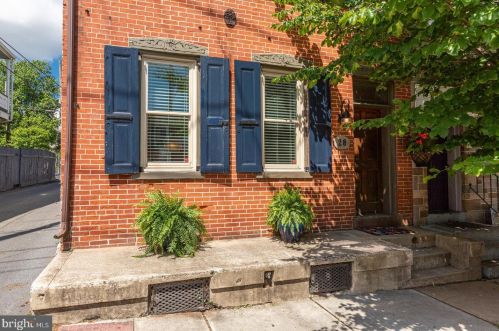 28 Plum St, Lancaster, PA 17602-2964