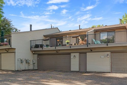 4392 Arden View Ct, Saint Paul MN  55112-1901 exterior