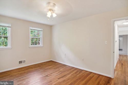 1420 Billman Ln, Silver Spring MD 20902-1421 exterior