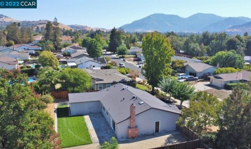 5209 Jomar Dr, Concord CA  94521-2341 exterior