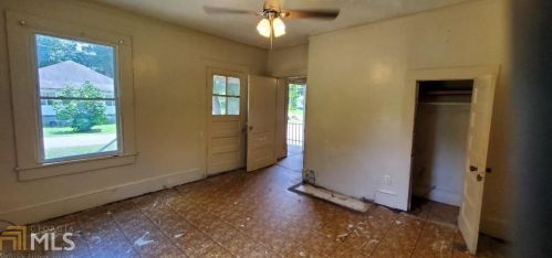 53 Arnco 2nd St, Newnan, GA 30263-4542