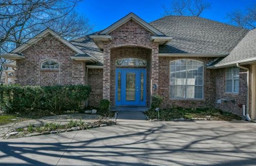 9412 Monticello Dr, Granbury TX  76049-4506 exterior