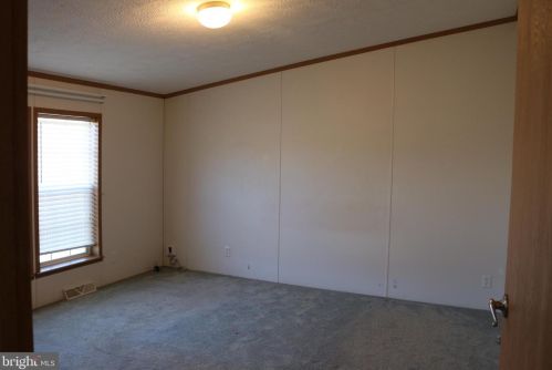 120 Dewey Dr, Maysville WV  26833 exterior