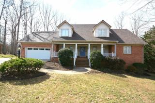 102 Winterberry Dr, Forest, VA 24551-1960