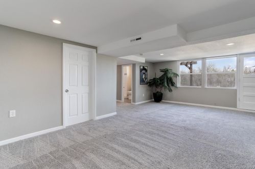 10101 9 Dr, Aurora CO 80215-5766 exterior