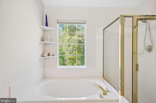 1804 Carters Grv Dr, Silver Spring MD 20904-6625 exterior