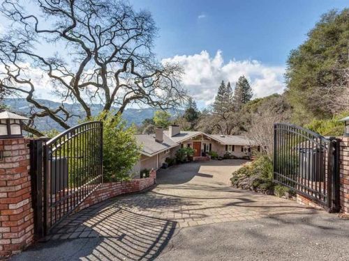 41 Dos Posos, Orinda, CA 94563-1849