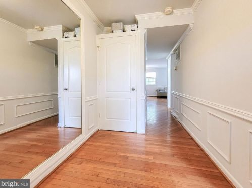 4397 Ensbrook Ln, Woodbridge, VA 22193-2643