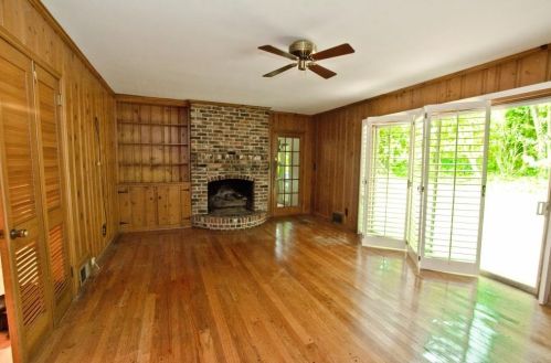 115 Blackland Dr, Atlanta, GA 30342-4403