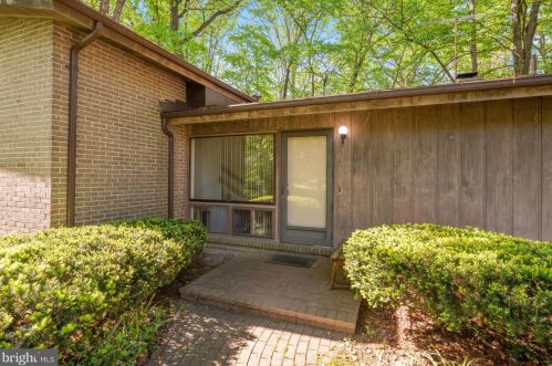8605 Battailles Ct, Annandale, VA 22003-3608