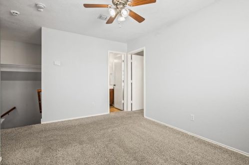 7521 Kings Trl, Fort Worth TX  76133-8347 exterior