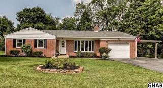 1838 Ridgeview Dr, Carlisle PA  17013-1146 exterior