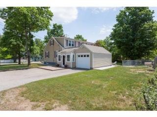470 Greenside Ave, Portsmouth, NH 03801-4719