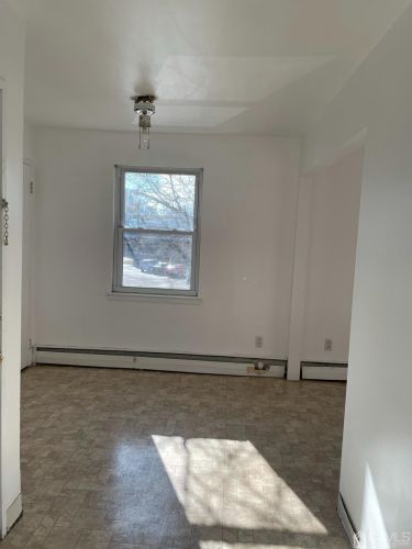 15 York Dr, Edison NJ  08817-4955 exterior