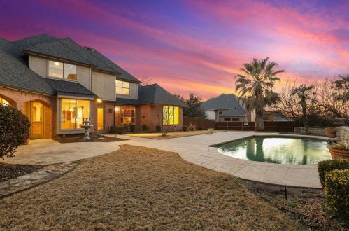 3120 Hillside Dr, Lewisville, TX 75077-6452