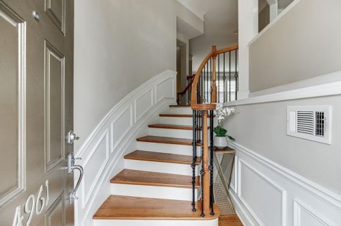 4961 Colchester Ct, Atlanta GA  30339-9002 exterior
