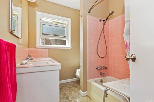 3687 Roslyn St, Riverside CA  92504-3536 exterior
