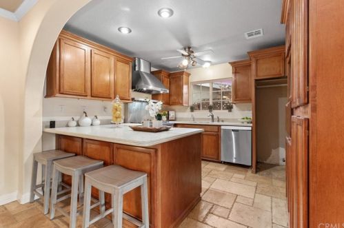 907 Marjan St, Anaheim CA  92806-4823 exterior