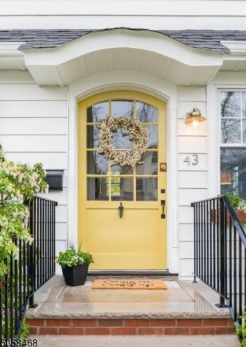 43 Brookfield Rd, Montclair, NJ 07043-1301