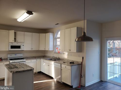 51 Annapolis Dr, Erial NJ  08081-4324 exterior