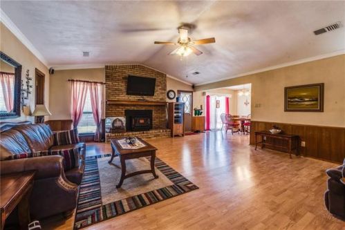 4850 Diamond Creek Dr, Midlothian, TX 76065-6433