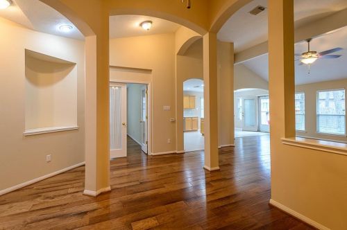 19 Wild Orchid Ct, Conroe TX  77385-3558 exterior