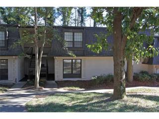 126 Woodmere Sq, Atlanta, GA 30327-4033