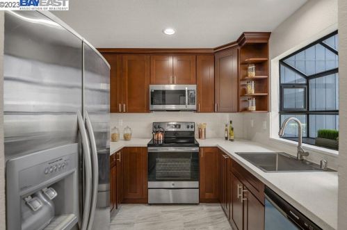 36995 Newark Blvd, Newark, CA 94560-3180