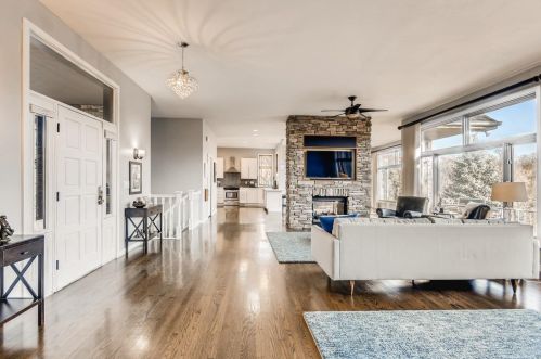 1580 Blackhawk Lake Dr, Saint Paul MN  55122-1245 exterior