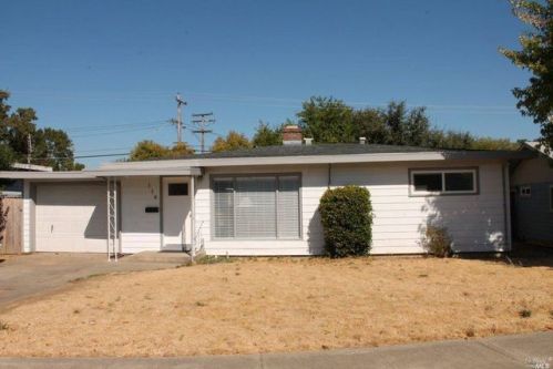 114 Tedford Ave, Ukiah CA  95482-6531 exterior