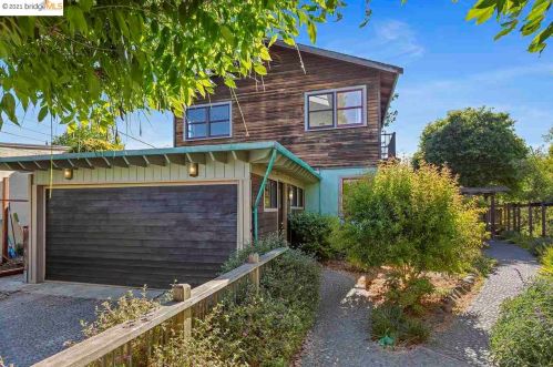 2150 Valley St, Berkeley, CA 94702-1948