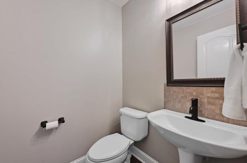 7811 Cheno Cortina Trl, Austin TX  78749-2717 exterior