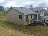 124 Apple Ln, Kelso, WA 98626-3305