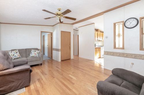 48 Burley Park Dr, Wakefield, NH 03830-3860