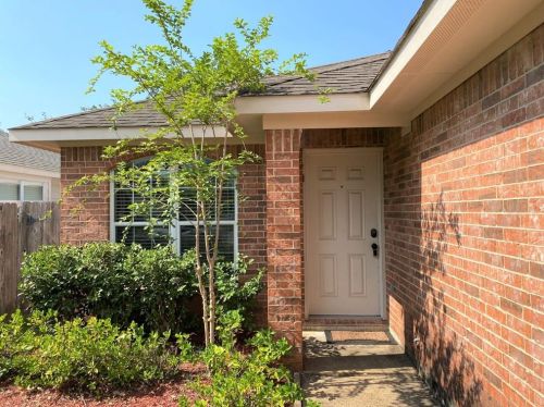 5739 Rose Rock Canyon Dr, Richmond TX  77469-6195 exterior