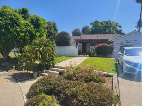 2617 Deodar St, Santa Ana, CA 92705-1700