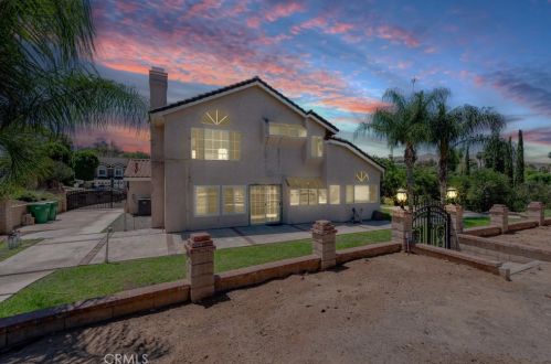 1901 Praed St, Riverside CA  92503-6630 exterior