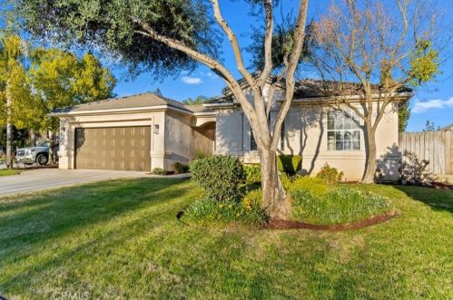 7738 Princess Ave, Fresno, CA 93722-2231