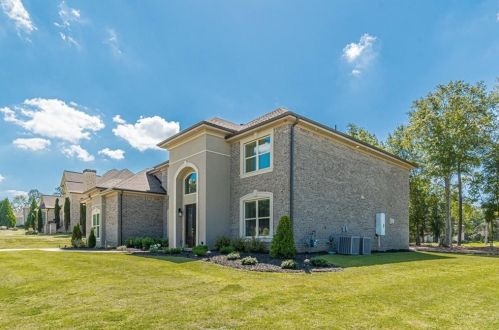 3019 Seventh Century Row, Conyers GA  30094-5780 exterior