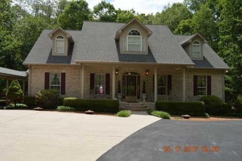 372 Allen Dr, Ozone, TN 37854-7144