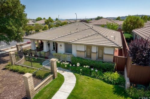 2569 Clubhouse Dr, Lake Nacimiento, CA 93446-7130
