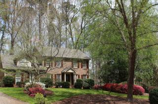 1042 Walker Ct, Marietta, GA 30068-2391