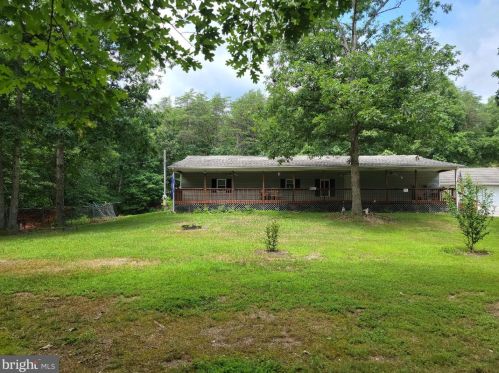 1050 Brannons Ford Rd, Gerrardstown, WV 25420-3802