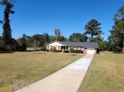1409 Lily Pond Rd, Albany, GA 31701-7751