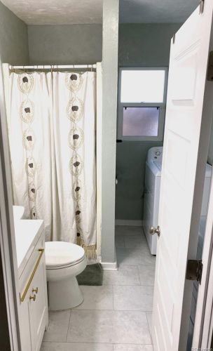 2250 Zuni St, Englewood CO  80110-1058 exterior