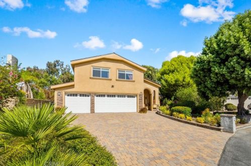 370 Yorkshire Cir, Anaheim, CA 92808-1313