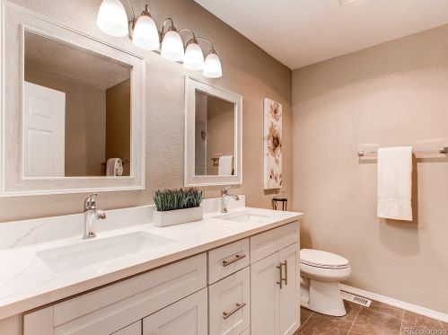 506 High Point Dr, Lakewood CO  80403 exterior