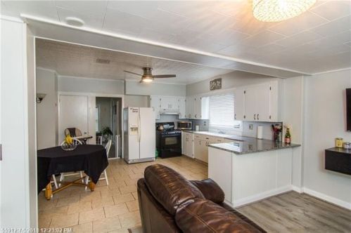 8 Harris St, Brewer, ME 04412-2314